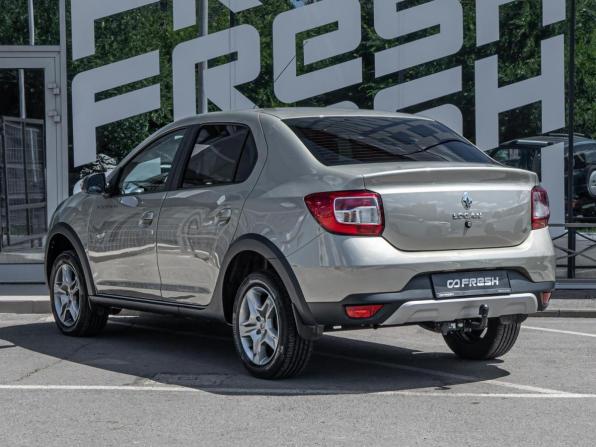 Renault Logan II Рестайлинг с пробегом 2022 года, цена 1 549 000 рублей, 34498 км, седан, Автокод Объявления