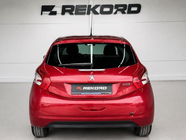 Peugeot 208 I с пробегом 2014 года, цена 670 000 рублей, 142140 км, хэтчбек, Автокод Объявления
