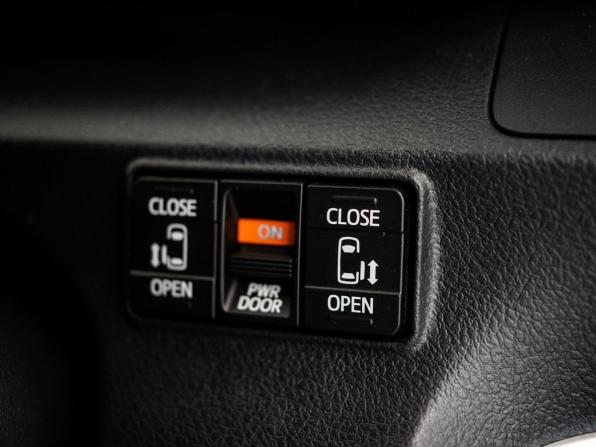 Toyota Sienta II с пробегом 2018 года, цена 1 549 500 рублей, 47000 км, компактвэн, Автокод Объявления