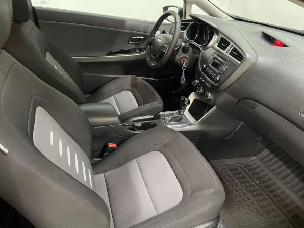 Kia Ceed II с пробегом 2013 года, цена 1 250 000 рублей, 115844 км, хэтчбек, Автокод Объявления