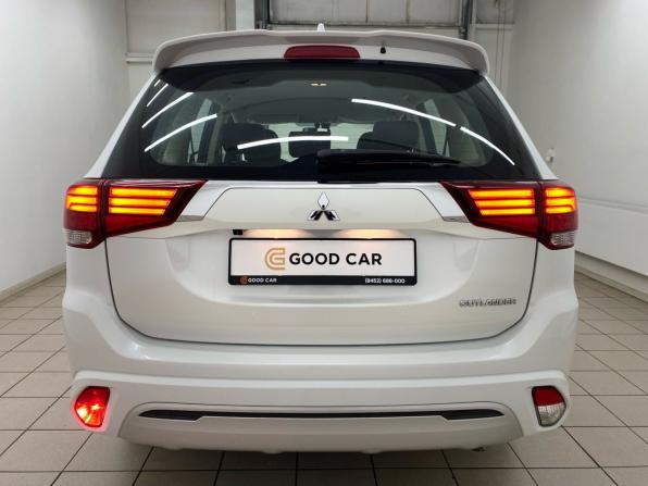 Mitsubishi Outlander III Рестайлинг 3 с пробегом 2022 года, цена 2 890 000 рублей, 607 км, внедорожник, Автокод Объявления