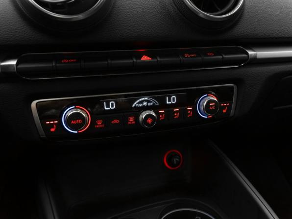 Audi A3 III (8V) с пробегом 2013 года, цена 1 340 000 рублей, 158682 км, хэтчбек, Автокод Объявления