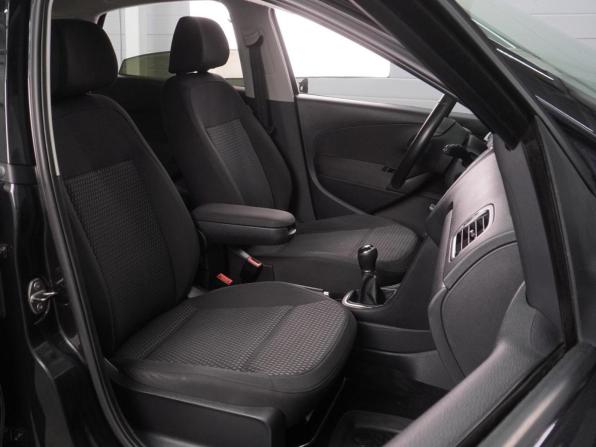 Volkswagen Polo V с пробегом 2013 года, цена 899 000 рублей, 140854 км, седан, Автокод Объявления