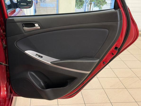 Hyundai Solaris I Рестайлинг с пробегом 2014 года, цена 999 000 рублей, 126382 км, седан, Автокод Объявления