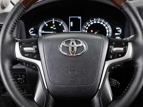 Toyota Land Cruiser 200 Series Рестайлинг 2 с пробегом 2016 года, цена 6 050 000 рублей, 216958 км, внедорожник, Автокод Объявления