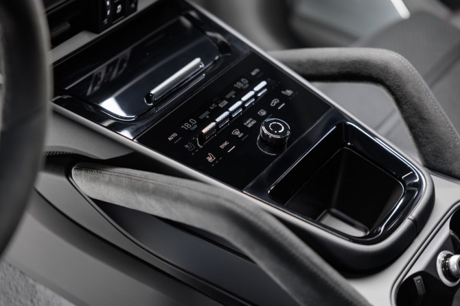 Новый Porsche Cayenne III Рестайлинг 2024 года, цена 30 657 500 рублей, внедорожник, Автокод Объявления