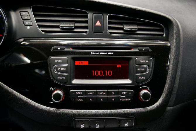 Kia Ceed II с пробегом 2014 года, цена 1 129 000 рублей, 236800 км, хэтчбек, Автокод Объявления
