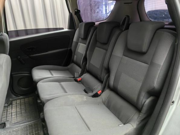 Renault Scenic III с пробегом 2009 года, цена 565 000 рублей, 175691 км, минивэн, Автокод Объявления