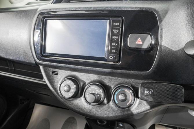 Toyota Vitz III (XP130) Рестайлинг 2 с пробегом 2018 года, цена 999 000 рублей, 73000 км, хэтчбек, Автокод Объявления