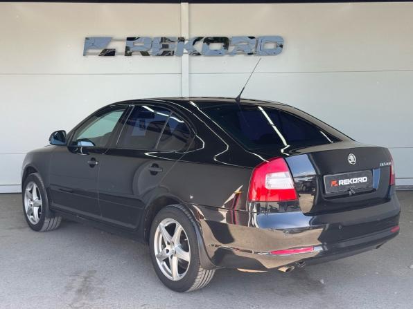 Skoda Octavia II (A5) Рестайлинг с пробегом 2010 года, цена 849 000 рублей, 156500 км, лифтбек, Автокод Объявления