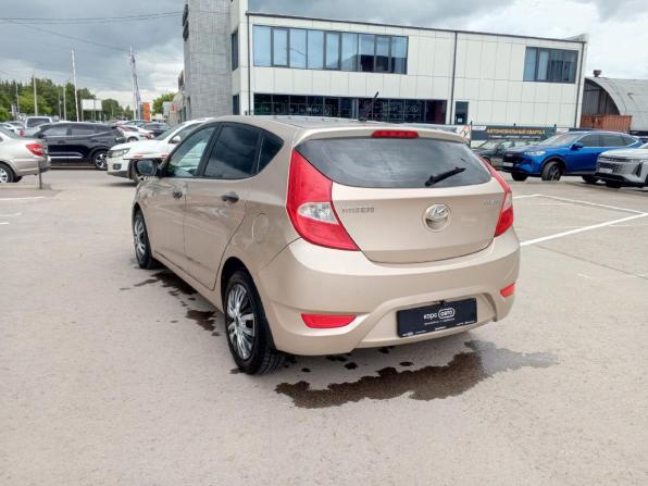 Hyundai Solaris I с пробегом 2013 года, цена 520 000 рублей, 254438 км, хэтчбек, Автокод Объявления