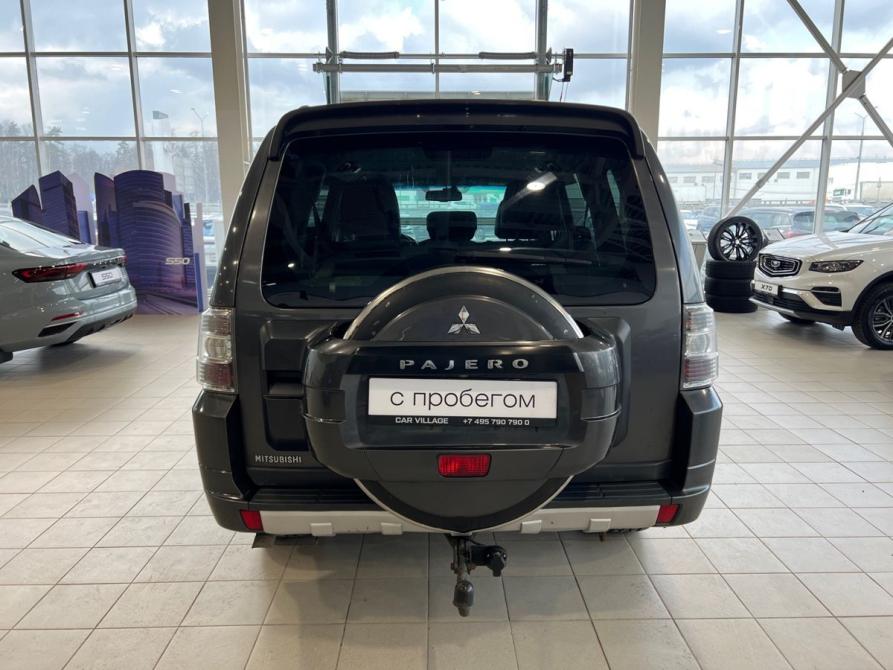 Mitsubishi Pajero IV Рестайлинг 1 Москва  - изображение 5