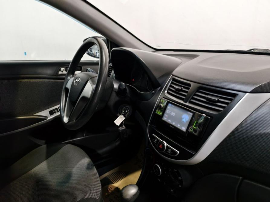 Hyundai Solaris I Курск  - изображение 6