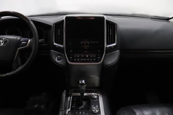 Toyota Land Cruiser 200 Series Рестайлинг 2 с пробегом 2015 года, цена 4 360 000 рублей, 286065 км, внедорожник, Автокод Объявления