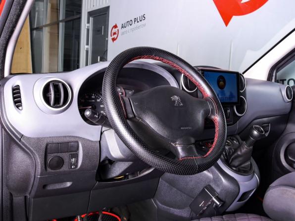 Peugeot Partner II Рестайлинг с пробегом 2013 года, цена 750 000 рублей, 255243 км, компактвэн, Автокод Объявления