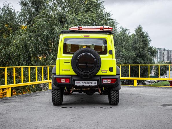 Suzuki Jimny IV с пробегом 2021 года, цена 3 199 000 рублей, 35000 км, внедорожник, Автокод Объявления