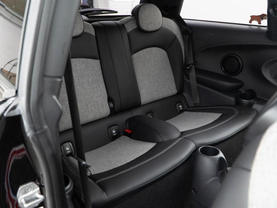 Mini Hatch III (F55/F56) Рестайлинг Москва  - изображение 13