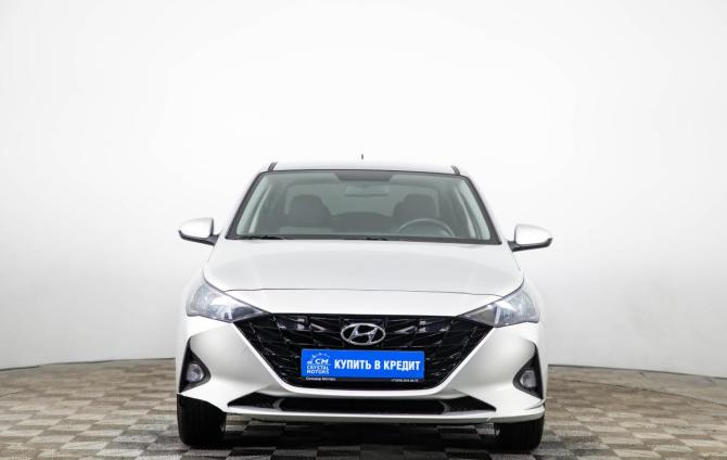 Hyundai Solaris I с пробегом 2024 года, цена 2 009 000 рублей, 37500 км, седан, Автокод Объявления