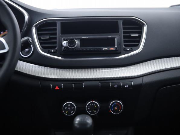 Lada (ВАЗ) Vesta I Рестайлинг (NG) с пробегом 2023 года, цена 950 000 рублей, 81851 км, седан, Автокод Объявления