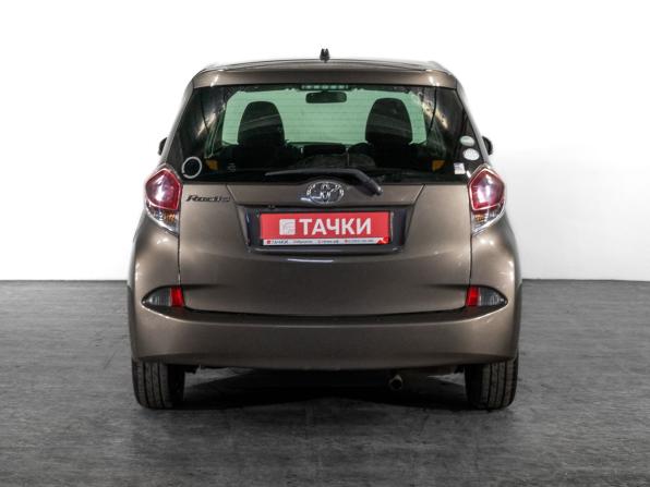 Toyota Ractis II с пробегом 2015 года, цена 875 000 рублей, 176000 км, хэтчбек, Автокод Объявления