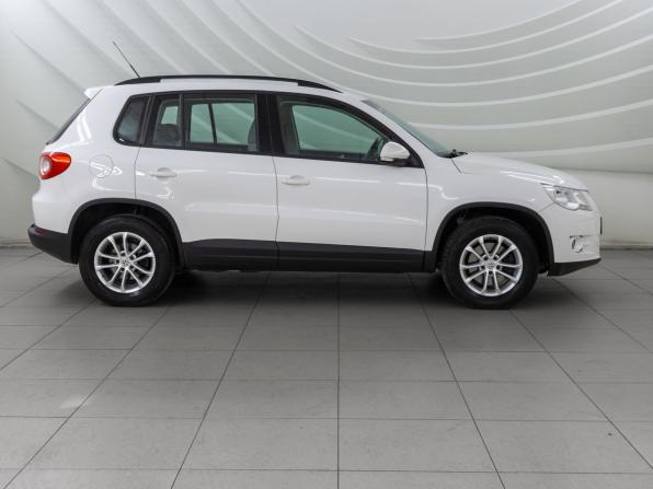 Volkswagen Tiguan I с пробегом 2010 года, цена 928 000 рублей, 176994 км, внедорожник, Автокод Объявления