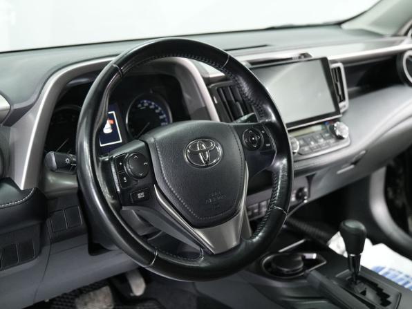 Toyota RAV4 IV (XA40) Рестайлинг с пробегом 2018 года, цена 2 780 000 рублей, 60656 км, внедорожник, Автокод Объявления