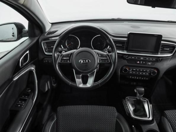 Kia Ceed III с пробегом 2018 года, цена 1 569 000 рублей, 112944 км, хэтчбек, Автокод Объявления
