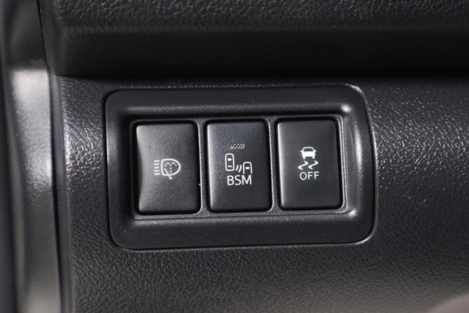 Toyota Camry VII (XV50) Рестайлинг 2 с пробегом 2017 года, цена 2 289 000 рублей, 211000 км, седан, Автокод Объявления