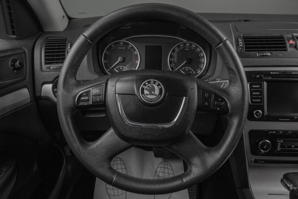 Skoda Octavia II (A5) Рестайлинг Тюмень  - изображение 12