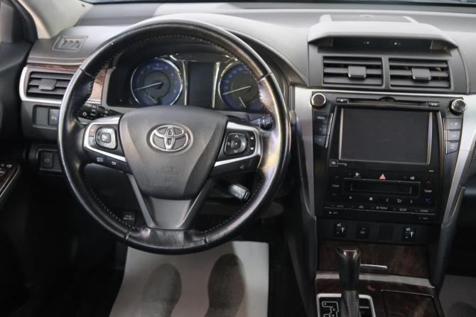 Toyota Camry VII (XV50) Рестайлинг с пробегом 2016 года, цена 1 939 000 рублей, 147000 км, седан, Автокод Объявления