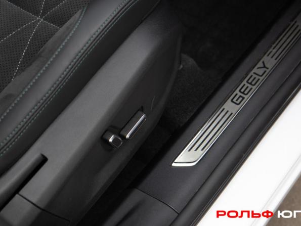 Geely Monjaro I Рестайлинг с пробегом 2025 года, цена 3 723 000 рублей, 14579 км, внедорожник, Автокод Объявления
