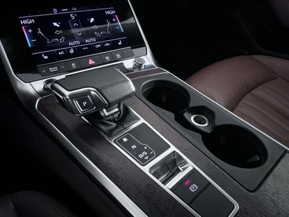 Audi A6 V (C8) с пробегом 2020 года, цена 4 199 000 рублей, 59500 км, седан, Автокод Объявления