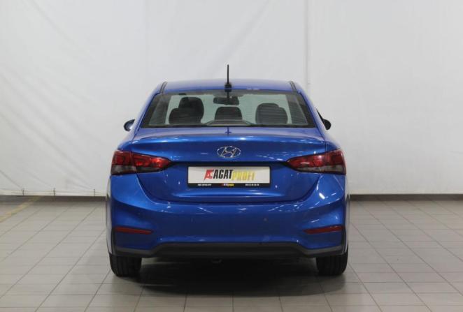 Hyundai Solaris II с пробегом 2018 года, цена 1 030 000 рублей, 191019 км, седан, Автокод Объявления