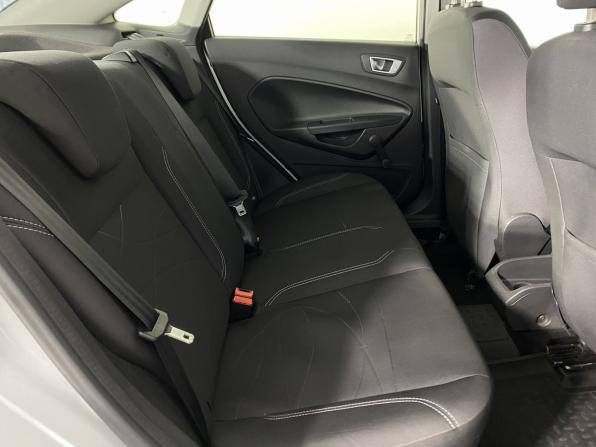 Ford Fiesta Mk6 Рестайлинг с пробегом 2016 года, цена 850 000 рублей, 93061 км, седан, Автокод Объявления