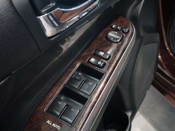 Toyota Camry VII (XV50) Рестайлинг 2 с пробегом 2017 года, цена 2 250 000 рублей, 146105 км, седан, Автокод Объявления