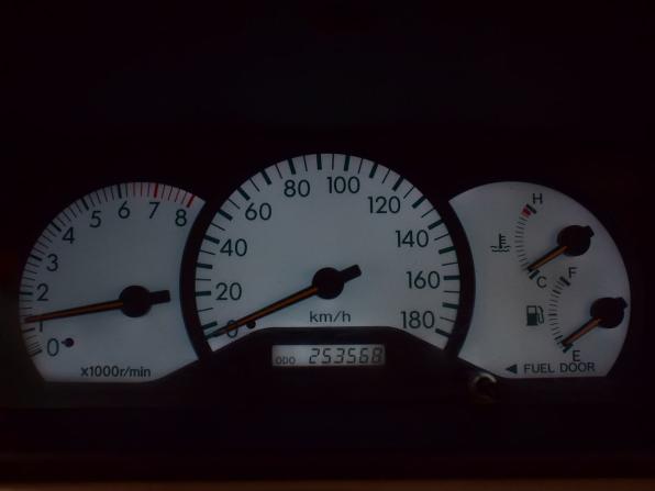 Toyota Corolla IX (E120 E130) с пробегом 2001 года, цена 299 999 рублей, 253567 км, универсал, Автокод Объявления