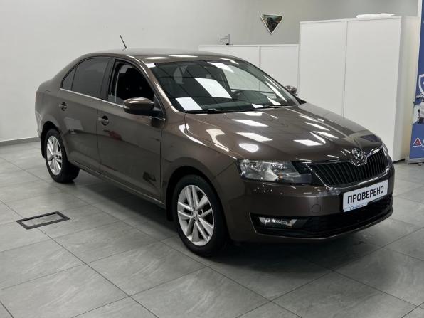 Skoda Rapid I с пробегом 2017 года, цена 1 340 000 рублей, 125138 км, лифтбек, Автокод Объявления