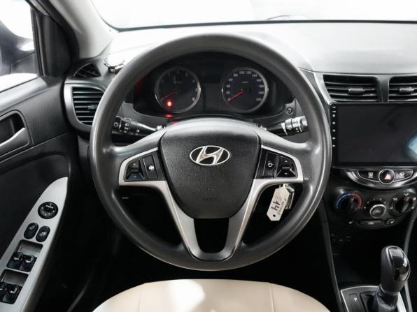 Hyundai Solaris I Рестайлинг с пробегом 2015 года, цена 1 130 000 рублей, 125000 км, седан, Автокод Объявления