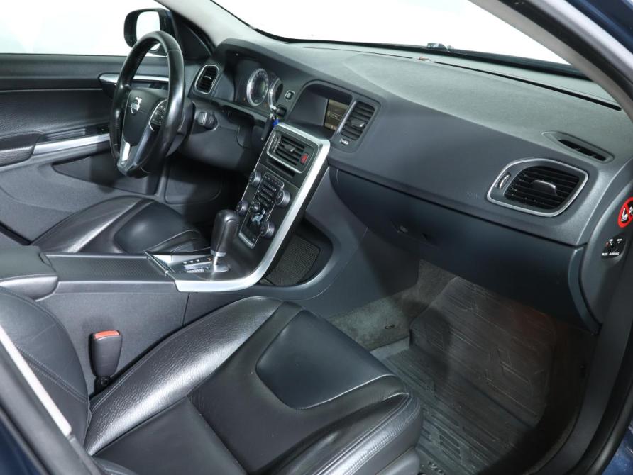 Volvo S60 II Москва  - изображение 21