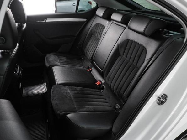 Skoda Superb III с пробегом 2016 года, цена 1 999 000 рублей, 135240 км, лифтбек, Автокод Объявления