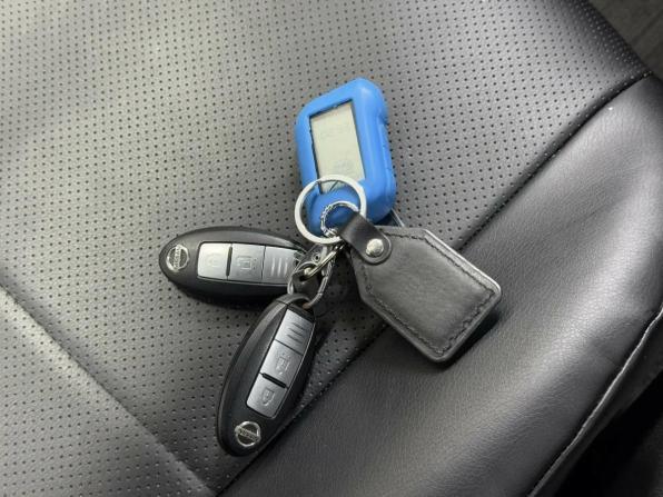 Nissan Note II Рестайлинг с пробегом 2018 года, цена 900 000 рублей, 135257 км, хэтчбек, Автокод Объявления