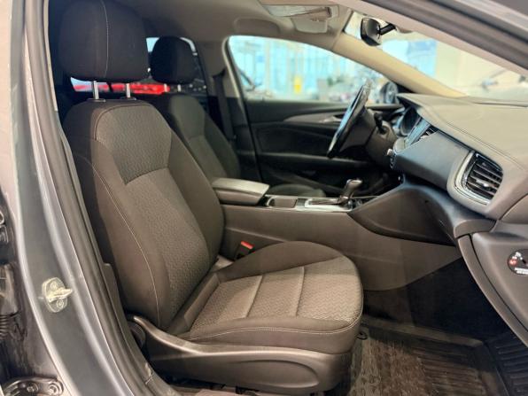 Opel Insignia II с пробегом 2018 года, цена 1 189 900 рублей, 250000 км, универсал, Автокод Объявления