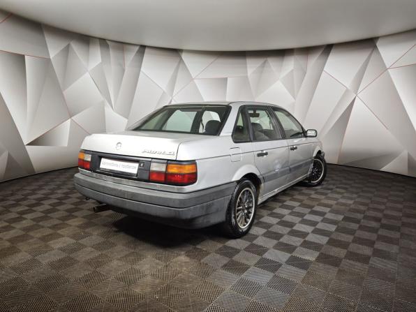 Volkswagen Passat B3 с пробегом 1988 года, цена 145 000 рублей, 307208 км, седан, Автокод Объявления