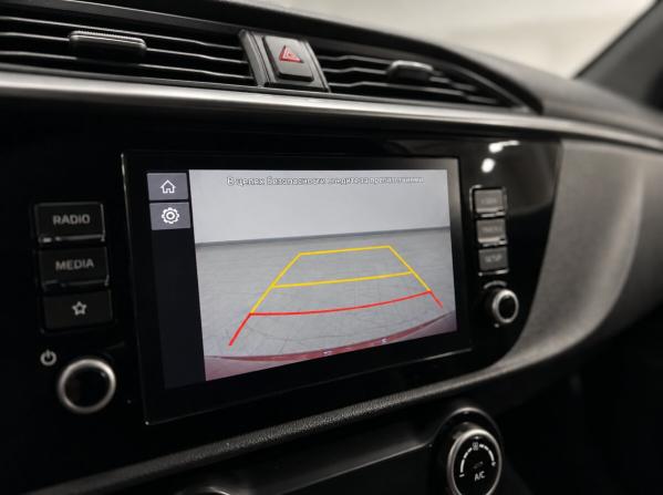 Kia Rio IV Рестайлинг с пробегом 2021 года, цена 1 550 000 рублей, 116000 км, седан, Автокод Объявления