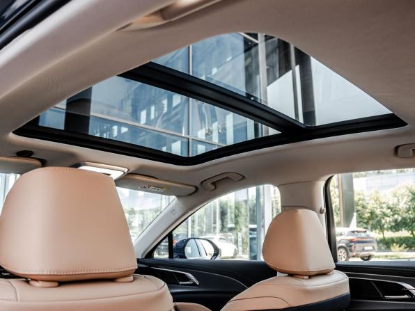 Hongqi H5 II с пробегом 2024 года, цена 3 229 000 рублей, 21222 км, седан, Автокод Объявления