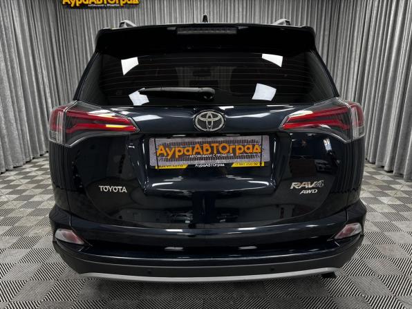 Toyota RAV4 IV (XA40) Рестайлинг с пробегом 2017 года, цена 2 300 000 рублей, 155954 км, внедорожник, Автокод Объявления