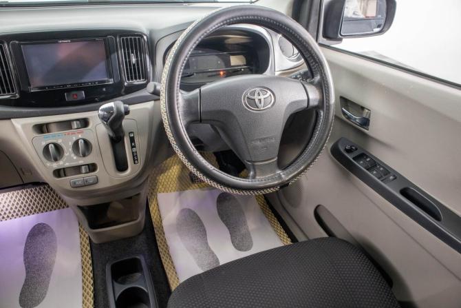 Toyota Pixis Epoch I с пробегом 2016 года, цена 649 000 рублей, 68000 км, хэтчбек, Автокод Объявления