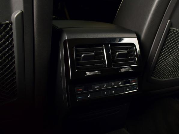 Volkswagen Touareg III с пробегом 2021 года, цена 7 750 995 рублей, 42962 км, внедорожник, Автокод Объявления