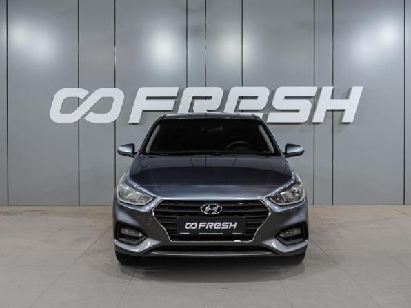 Hyundai Solaris II с пробегом 2017 года, цена 1 009 000 рублей, 88523 км, седан, Автокод Объявления