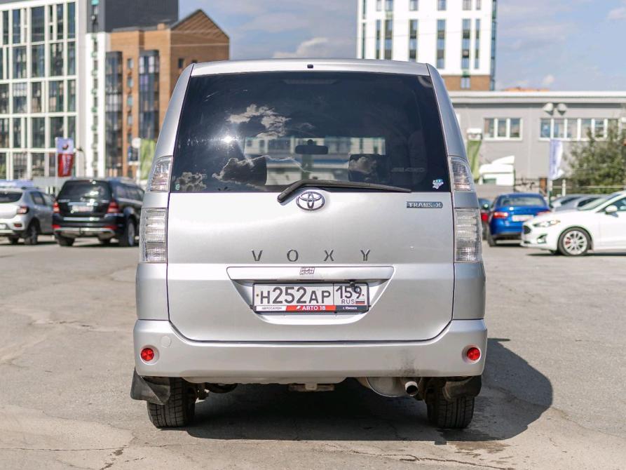 Toyota Voxy I (R60) Ижевск  - изображение 6